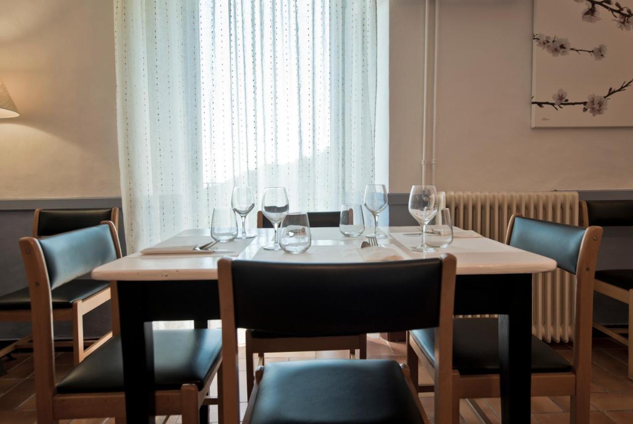 Hostal La Salut De Terrades Экстерьер фото