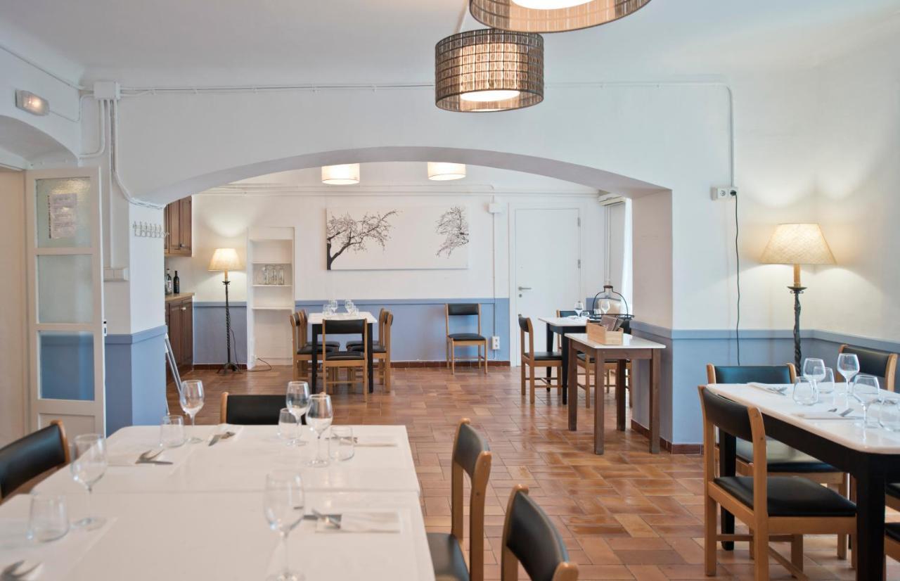 Hostal La Salut De Terrades Экстерьер фото