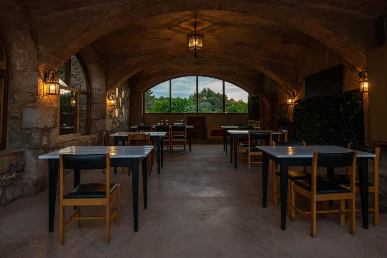 Hostal La Salut De Terrades Экстерьер фото