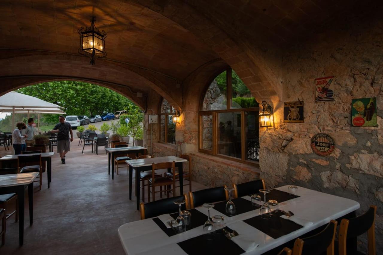 Hostal La Salut De Terrades Экстерьер фото