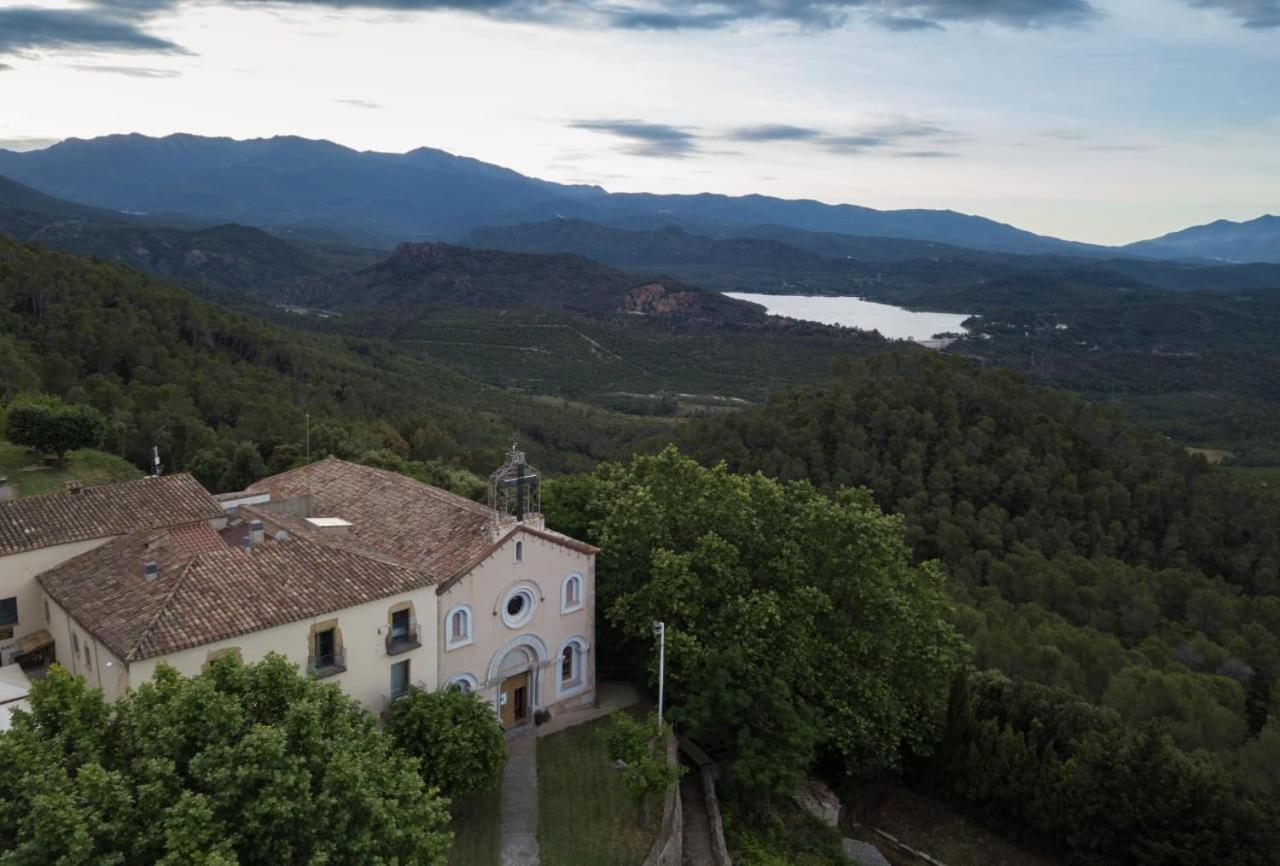 Hostal La Salut De Terrades Экстерьер фото
