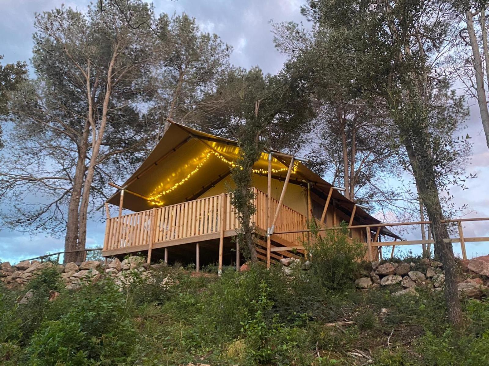 Hostal La Salut De Terrades Экстерьер фото