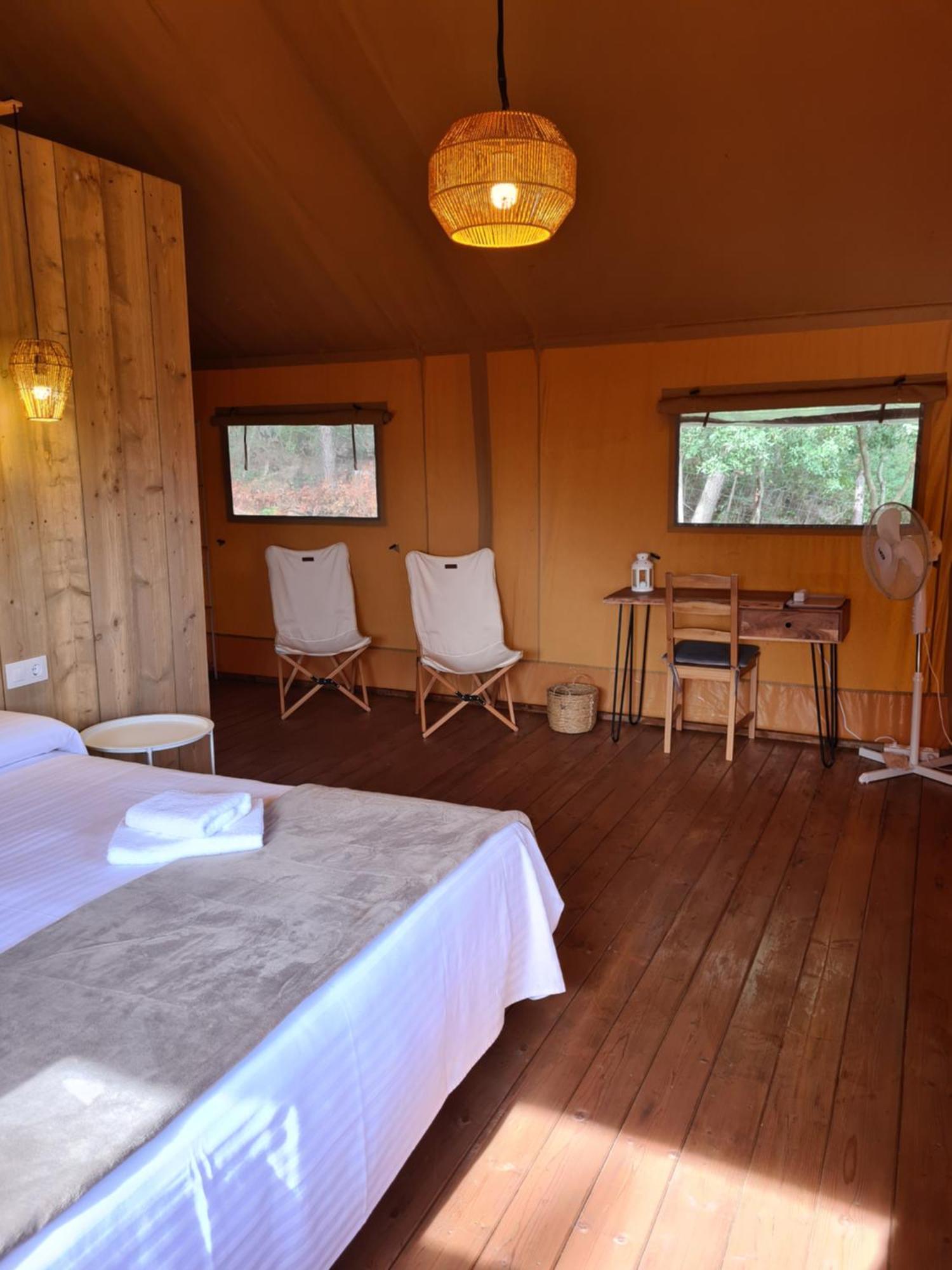 Hostal La Salut De Terrades Экстерьер фото