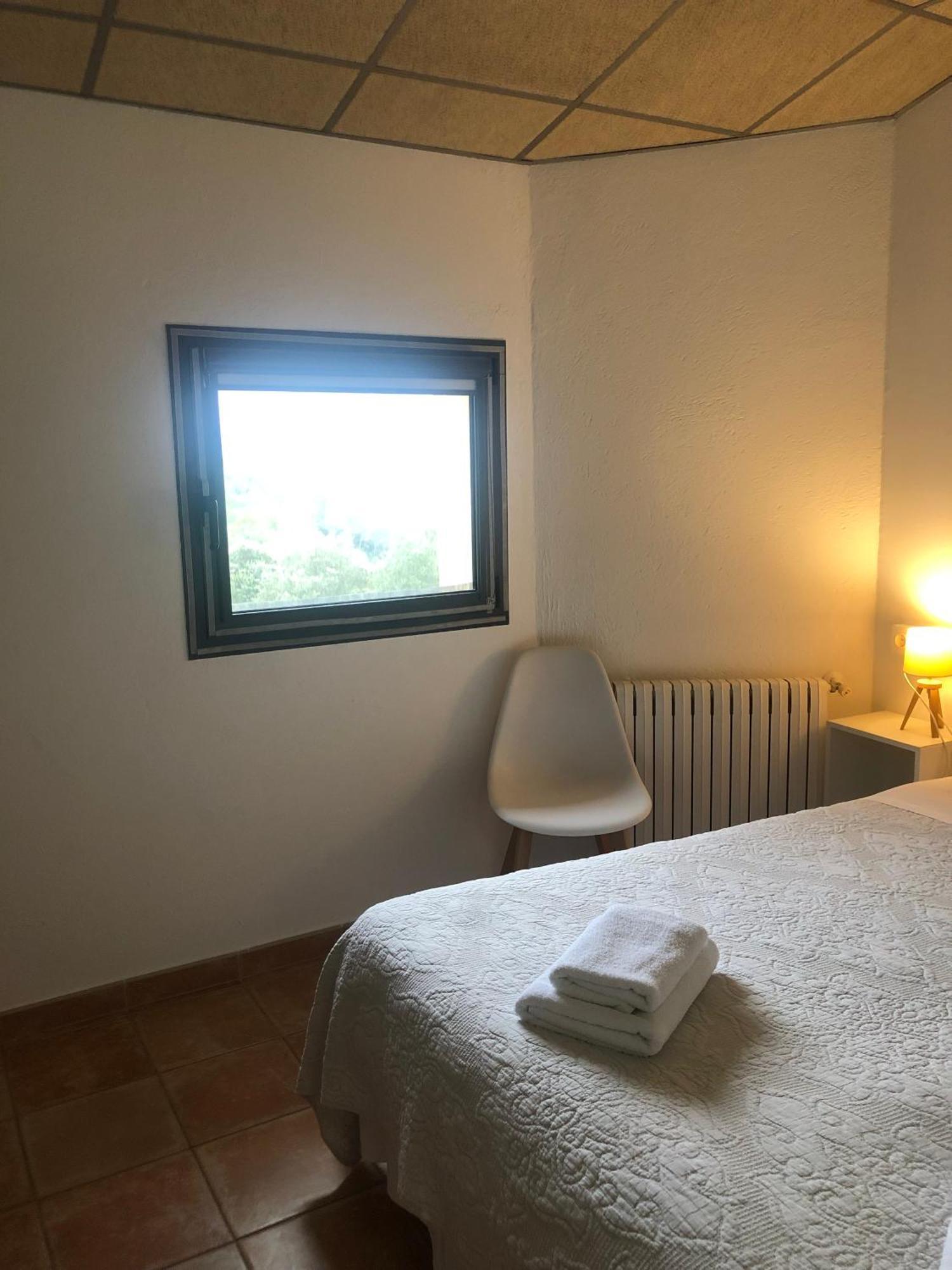 Hostal La Salut De Terrades Экстерьер фото