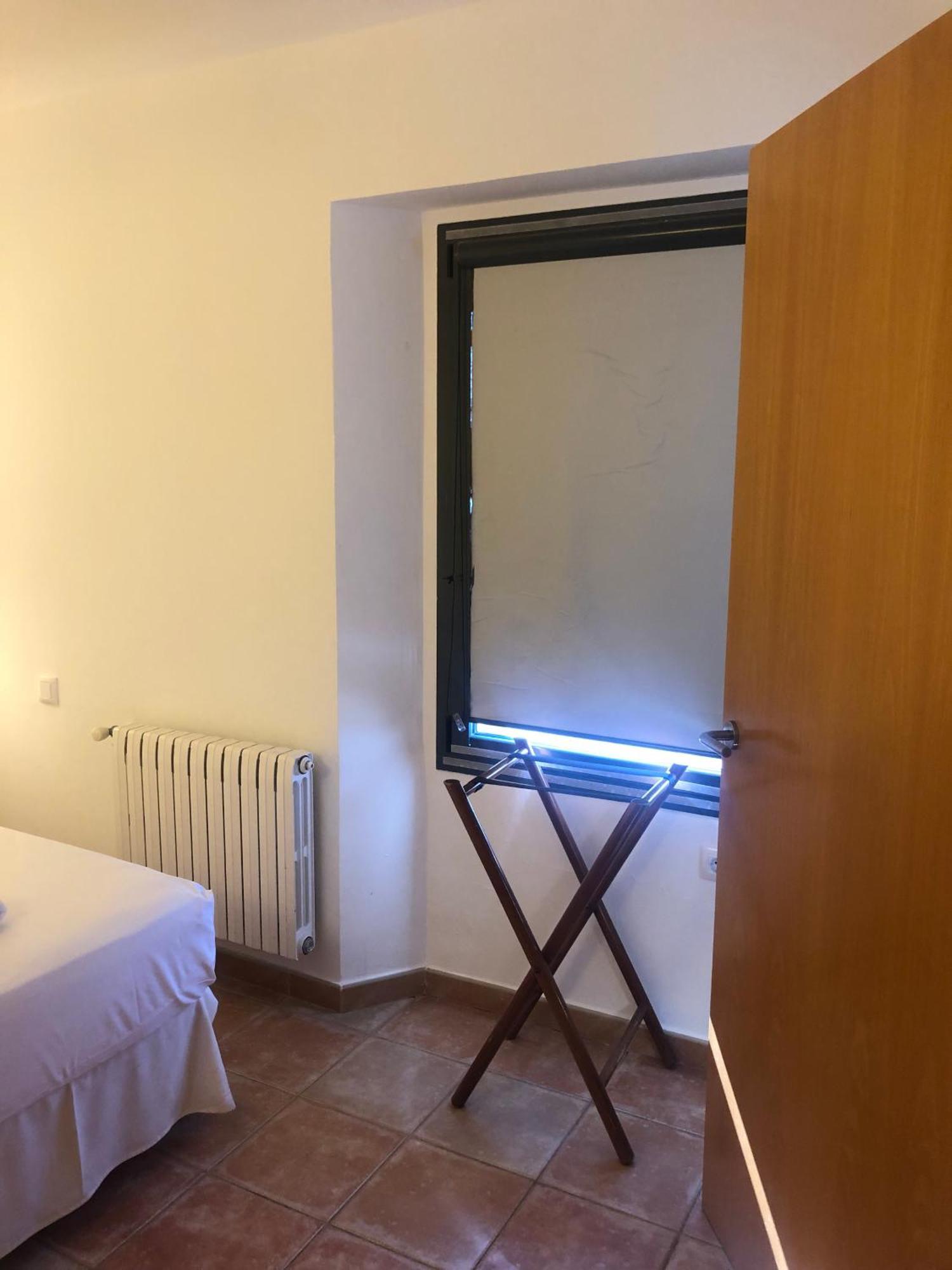 Hostal La Salut De Terrades Экстерьер фото